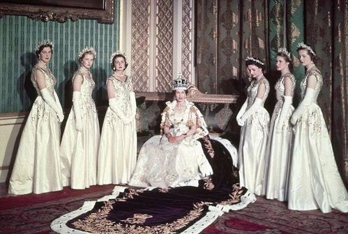 揭秘英国女王加冕仪式上的那顶帝国王冠