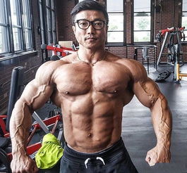 黄哲勋是韩国块头最大的肌肉男 这4位大块头了解一下 