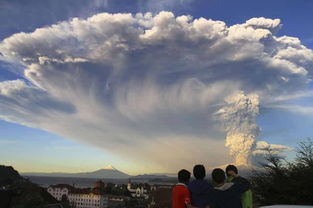 神发怒了 智利火山喷发天空中出现 巨人 