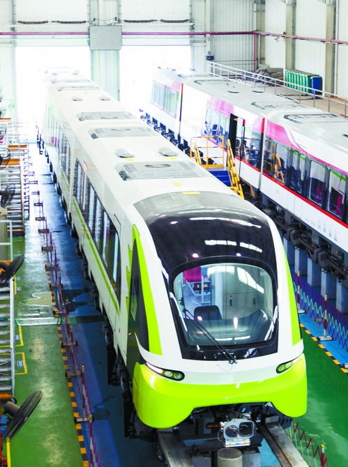 中国首列商用磁浮2.0版列车在株洲下线 设计时速160公里 
