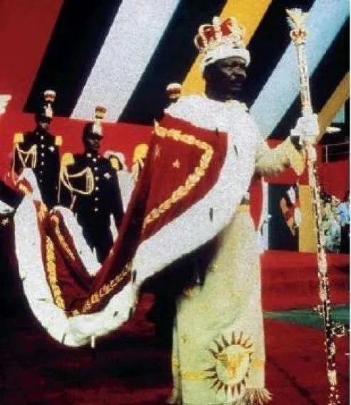 中非帝国 常以中非拿破仑身份自居的博卡萨竟然想复辟称帝,当起了中非皇帝