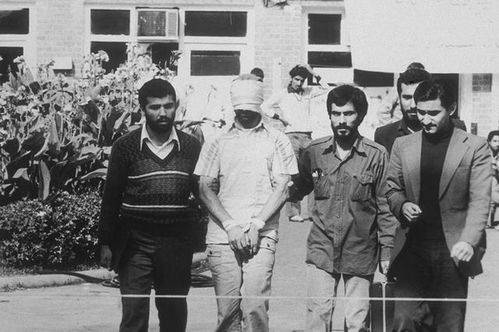 德黑兰人质事件中,伊朗没有赔偿,美国为何为52名人质赔偿