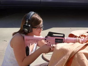 枪械库 羡慕嫉妒恨 美国儿童专用粉色步枪 个性涂装让人 爱不释手