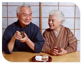 日本 50岁左右的人反而不想长寿 夫妇98岁仍下厨, 成为世界最长寿夫妇, 年龄相加208岁, 日本百岁老人的长寿秘诀有哪些