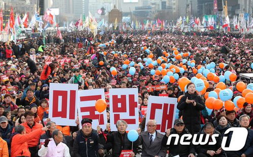 韩国民众抗议美国天价 保护费 怒撕星条旗还扔鞋