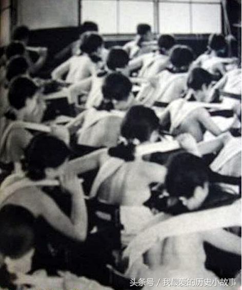 老照片纪实 日本为 战时优生 计划,推广学生赤膊上课 