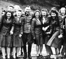 揭露纳粹女兵:二战后期沦为军官的床垫(乌克兰女兵纳粹)