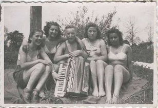 被称为 军官的床垫 ,她们便是二战时期德国女兵 