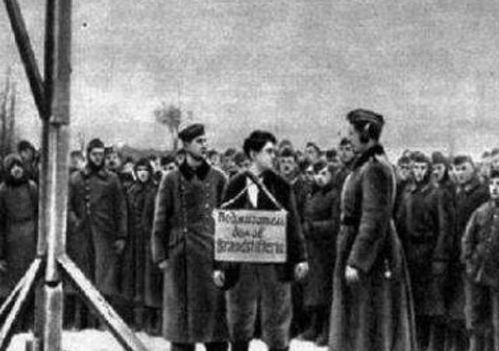 苏联女英雄卓娅死后被德国军队割乳 卓娅的尸体在绞刑架上挂了一(苏联女英雄卓娅的故事主要讲了)
