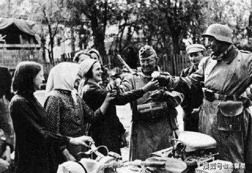 二战德国战败后,苏联士兵对德国妇女的暴行(二战德国战败后的电影)
