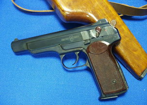 苏联时期生产的斯捷奇金APS手枪 
