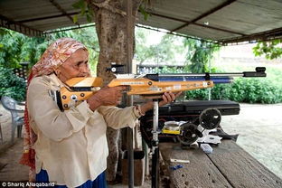印度78岁祖母成最老职业神枪手 图 