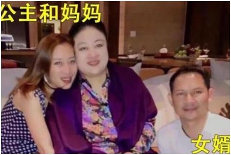 泰国帕公主的腊肠嘴像泰王,可性格却像姑姑诗琳通,43岁还没结婚