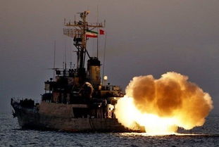 伊朗军舰被导弹击中后,照片曝光 现场的黑烟弥漫着船体不断下沉(伊朗新型军舰垂发导弹)
