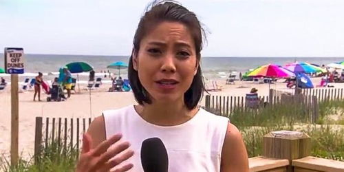 CNN华裔女记者采访时受骚扰 被骂 滚出我们国家