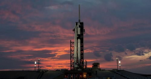 刚刚,SpaceX 炸了 一枚猎鹰9火箭 马斯克以最 暴力 方式考验宇航员逃生系统