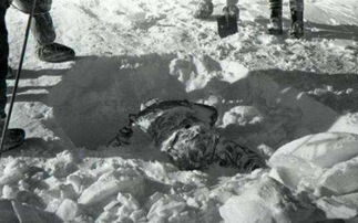 乌拉尔山神秘死亡事件,解说1959年2月登山者集体死亡之谜 