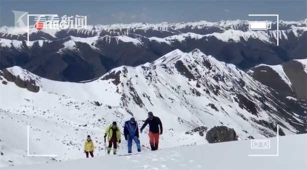 视频 刷新最小登顶纪录 9岁男孩登顶奥太娜雪山