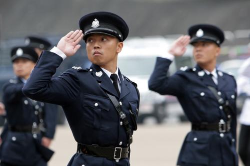 视频 力挺香港警察 香港警员协会开微博 一日吸粉3万