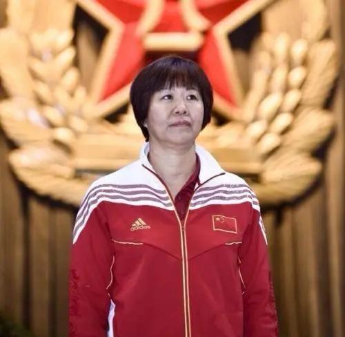 中国女排教练郎平确认于东京奥运会后正式隐退