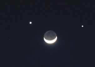 今晚金星与火星将上演双星伴月天象 可肉眼观测 
