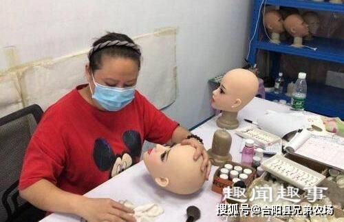深圳成人娃娃厂疫情期订单翻番 用户年龄基本在30 35岁
