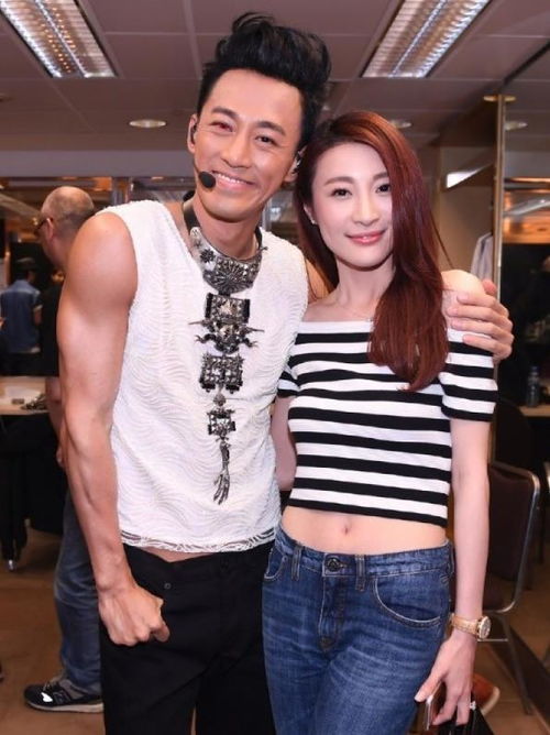 15亿豪宅再曝光 林峯堂妹林夏薇着吊带裙秀琴技,老公身家超20亿