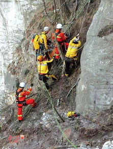 悲剧再次重演 2名山东驴友在河南嵩山坠崖身亡 