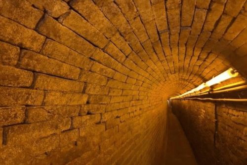 中国罕见 地下长城 ,700年间无人发现,里面都是军事机密