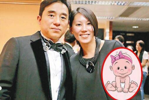 57岁歌手吕方升级当爸 太太顺产诞下女婴