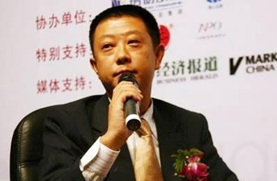 新加坡首富海底捞张勇和他的妻子 今年增加了52亿美元 福布斯(海底捞老板跑成新加坡首富!高)
