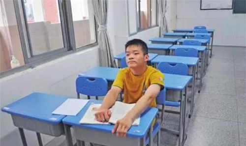脑瘫少年姚俊鹏 高考623分入中国药科大学,写下一句话感动众人
