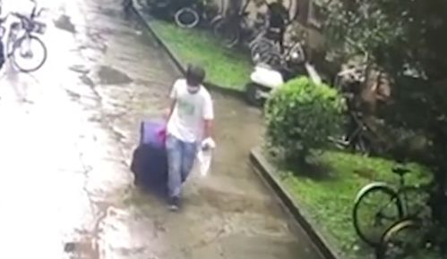 上海一女子被装行李箱抛尸 目前嫌疑人已抓获,网友 远离渣男