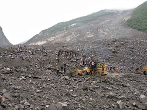 突发 四川茂县山体高位垮塌 100余人被掩埋 救援正在进行