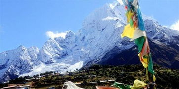 珠穆朗玛峰登山大本营,海拔5200米,庆祝新中国2020年国(珠穆朗玛峰登山大本营)