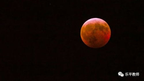 美国上空出现巨大血红色满月,宛如末日降临