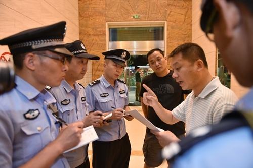 兰州2名大学生南京实习期间死亡,在酒店开房烧炭,女孩有网贷史