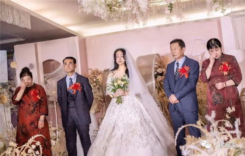泰安一婚礼现场新郎全程不在 得知真相后全场宾客感动落泪