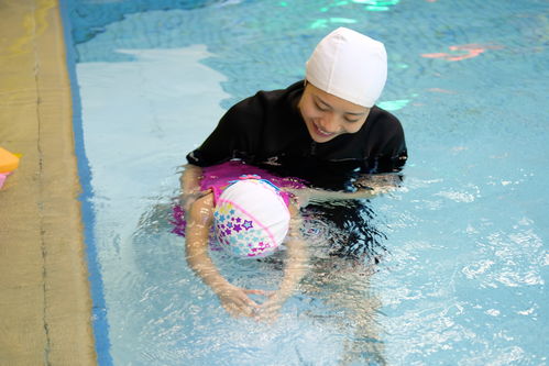 萌帆亲子游泳 婴幼儿游泳如何选择正规的游泳馆 