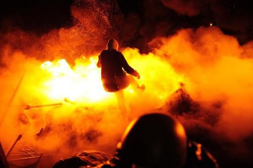 乌克兰政府军向停火区发动大规模炮击(乌克兰政府军射杀平民)