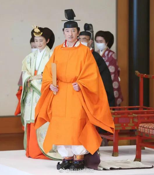日本皇宫举行仪式,宣告日本天皇弟弟为第一皇位继承人