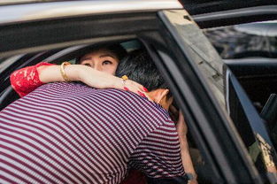 婚礼上父亲的泪水是无言的祝福