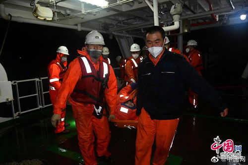 长江口两船碰撞致一船进水沉没 3人无生命体征5人失联 