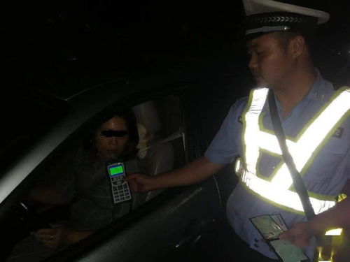 茂名交警周末夜查行动,多名女司机被查获
