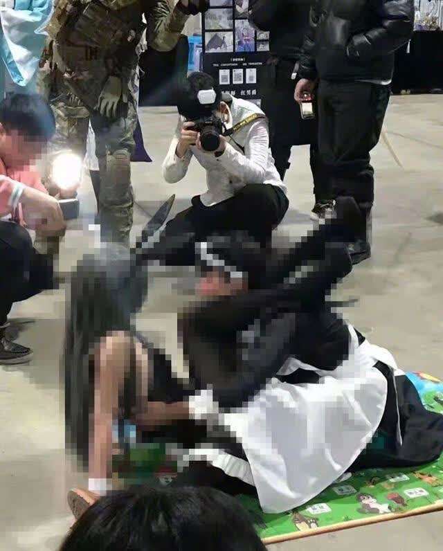 哈尔滨漫展不雅拍照 涉事女子 无义务向任何人道歉