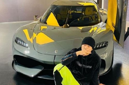 周杰伦高调晒千万豪车,女儿罕见出镜,配文太宠溺
