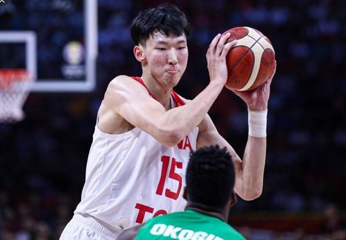 中国篮协遭重罚百万 扣分 FIBA业余操作,球迷嘲讽 他们缺钱了