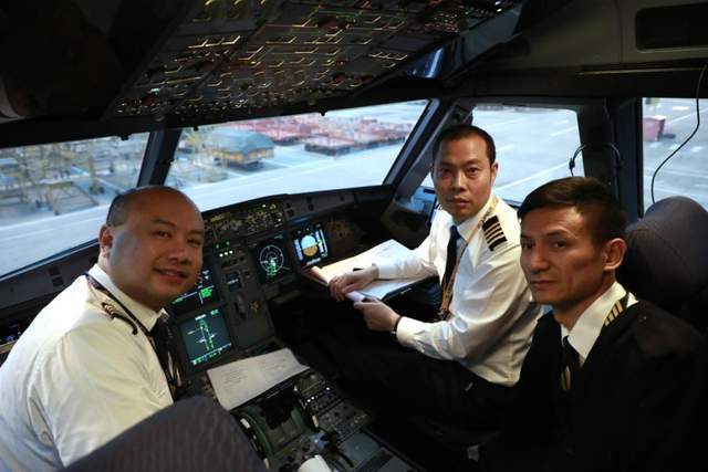 英雄机长 刘传健已出任川航副总飞行师,将参与成都新机场试飞