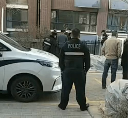 宁夏一53岁女子擦玻璃失足从7楼坠下,不幸身亡