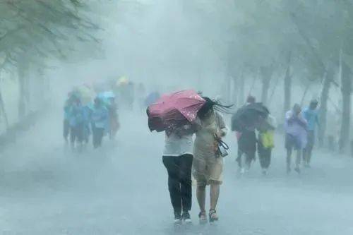 这份 闷热豪华套餐 接好 下周山西将迎来高温 大范围降雨天气